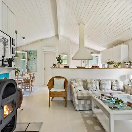 Four-bedroom In Hornbak Hornbæk