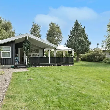 Four-bedroom In Hornbak * Hornbæk