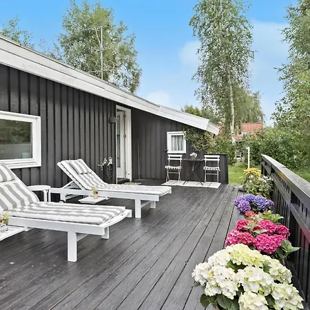 Four-bedroom In Hornbak Feriehus