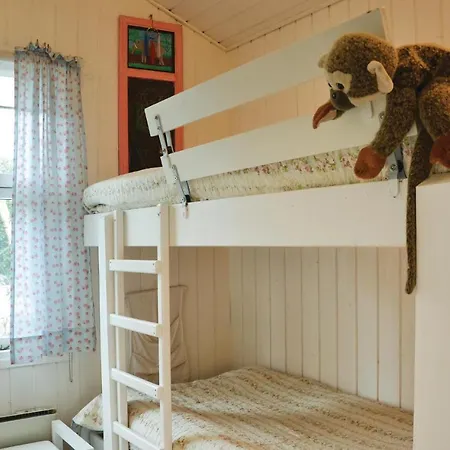Four-bedroom In Hornbak * Hornbæk